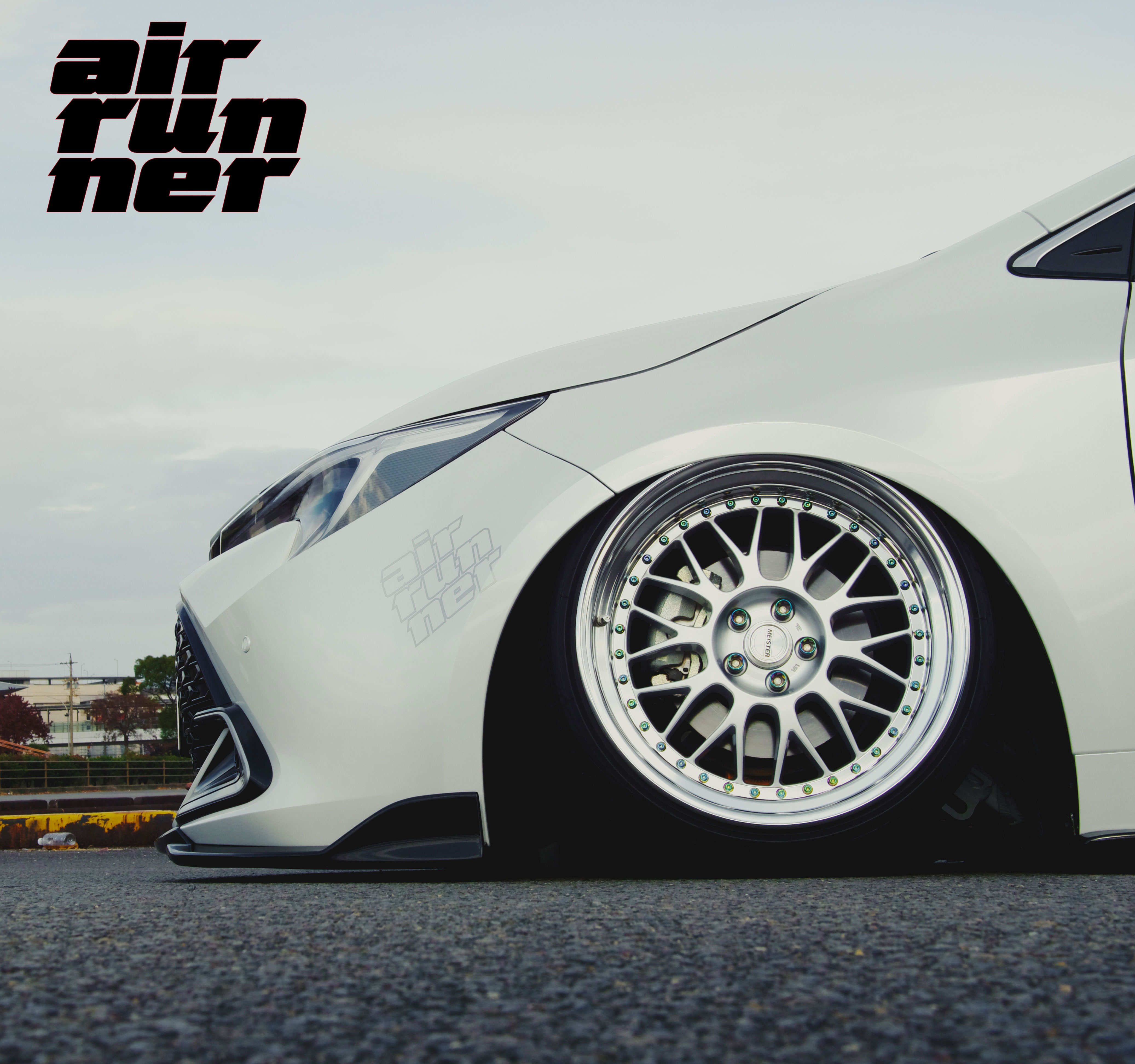 AIRRUNNER ”カローラsport×カローラtouring” | ACC inc エアサス